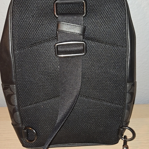 Coach Crossbody Bag - Picture 2 of 11